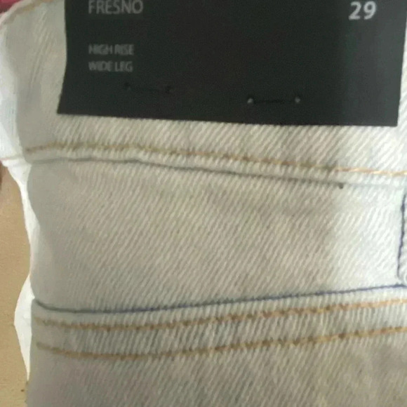 Numero Fresno Hi Rise Wide Leg Light Wash Jeans Size 29 - Picture 7 of 7